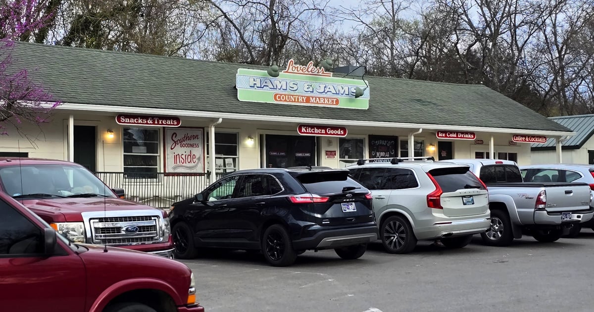Das bodenständige Restaurant in Tennessee, das heimlich die besten hausgemachten Kuchen des Staates serviert