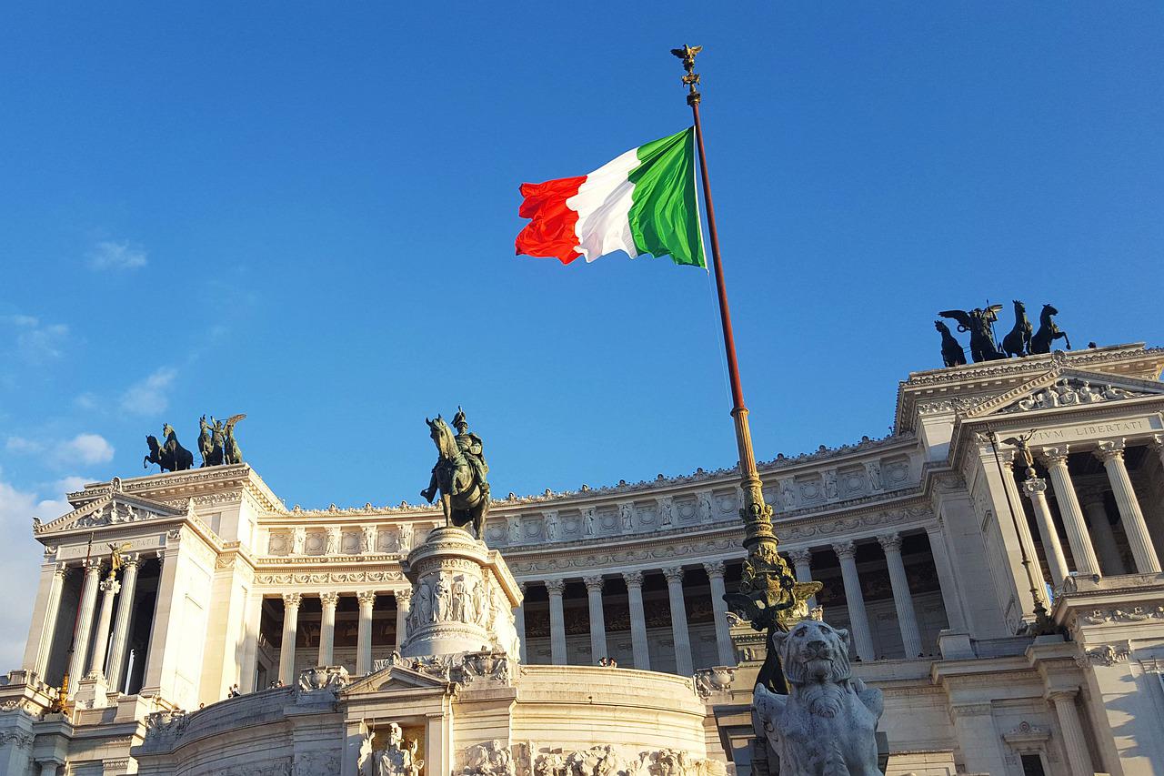 10 Beste Bücher über Italien, die Sie vor Ihrer italienischen Reise lesen können