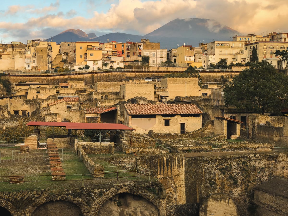 Wie man Herculaneum von Neapel besucht (Tickets, Touren, Tipps!)